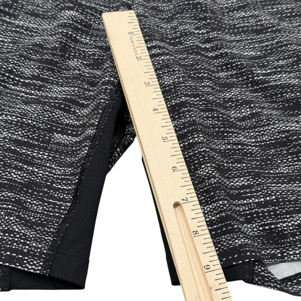 Lululemon Mens Space Dye Athletic Shorts Black White Medium 9 Inch Inseam - Picture 3 of 8